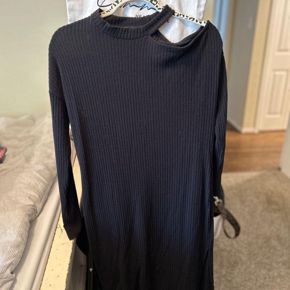 Gibson Look Black Ribbed Knit Midi Dress